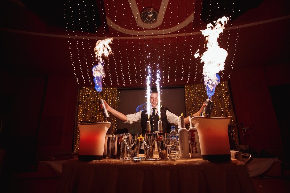 SUPER BARMEN PREZENTS